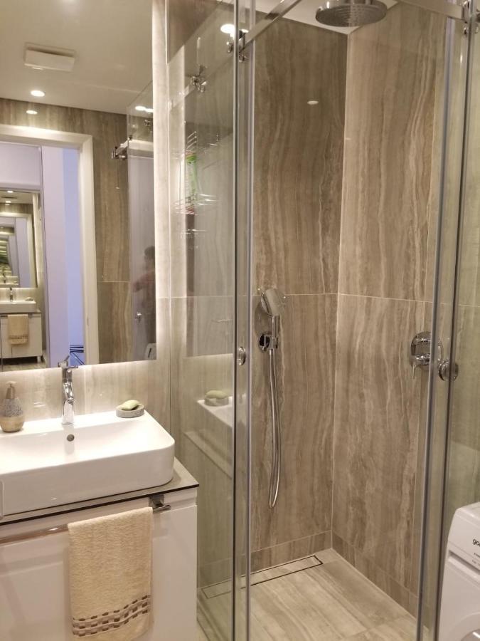 Azura Residence - New Luxury Apartment Belgrado Esterno foto