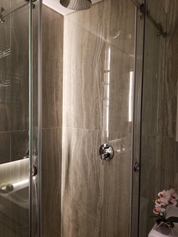 Azura Residence - New Luxury Apartment Belgrado Esterno foto